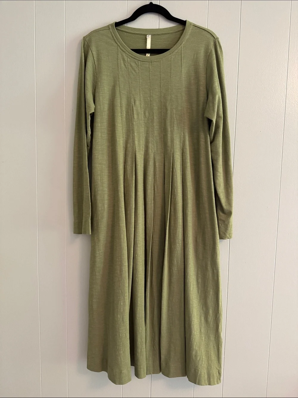 Women’s Uncle Frank long sleeve knit midi dress olive green size medium fall